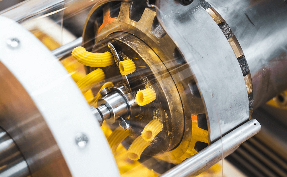 Rotary bearing for extruder